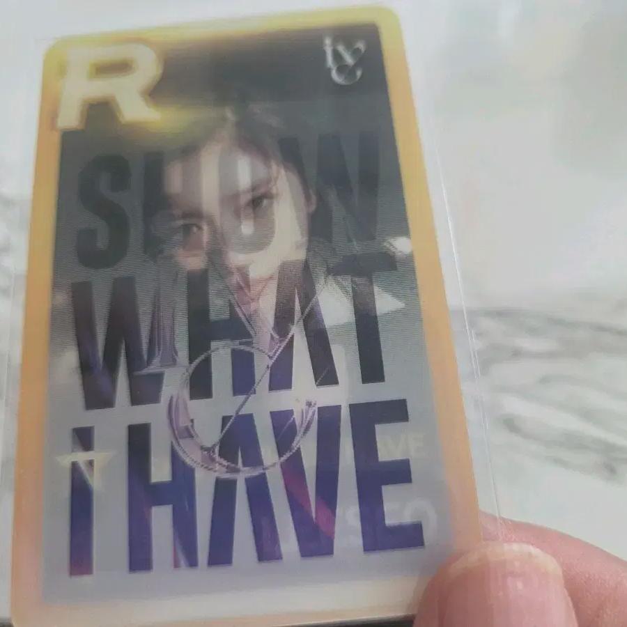 

IVE Покажи, что у меня есть обувь Шип Лисо