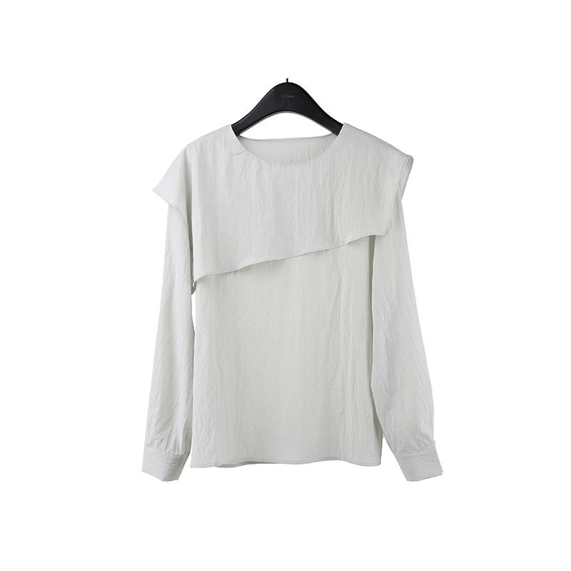 

Женский топ светло-серого цвета с асимметричным плечом и свободным кроем One size светло-серый