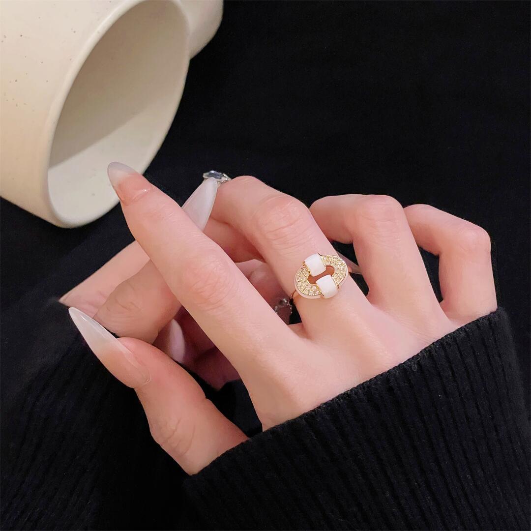 

Enamel White Drop Glaze Rhombus Woven Opening Ring Light Luxury High Sense Personalized Stacked Ring Adjustable opening