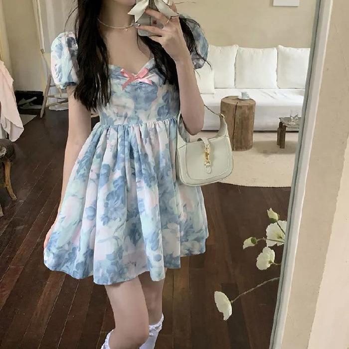 Summer New French First Love Platycodon Story Student Waist Thin Smudge Bubble Sleeve Dress