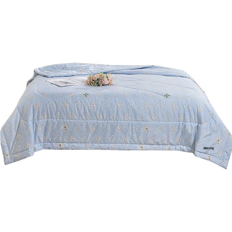 

Grace Flower Season All-Season Fiber Quilt