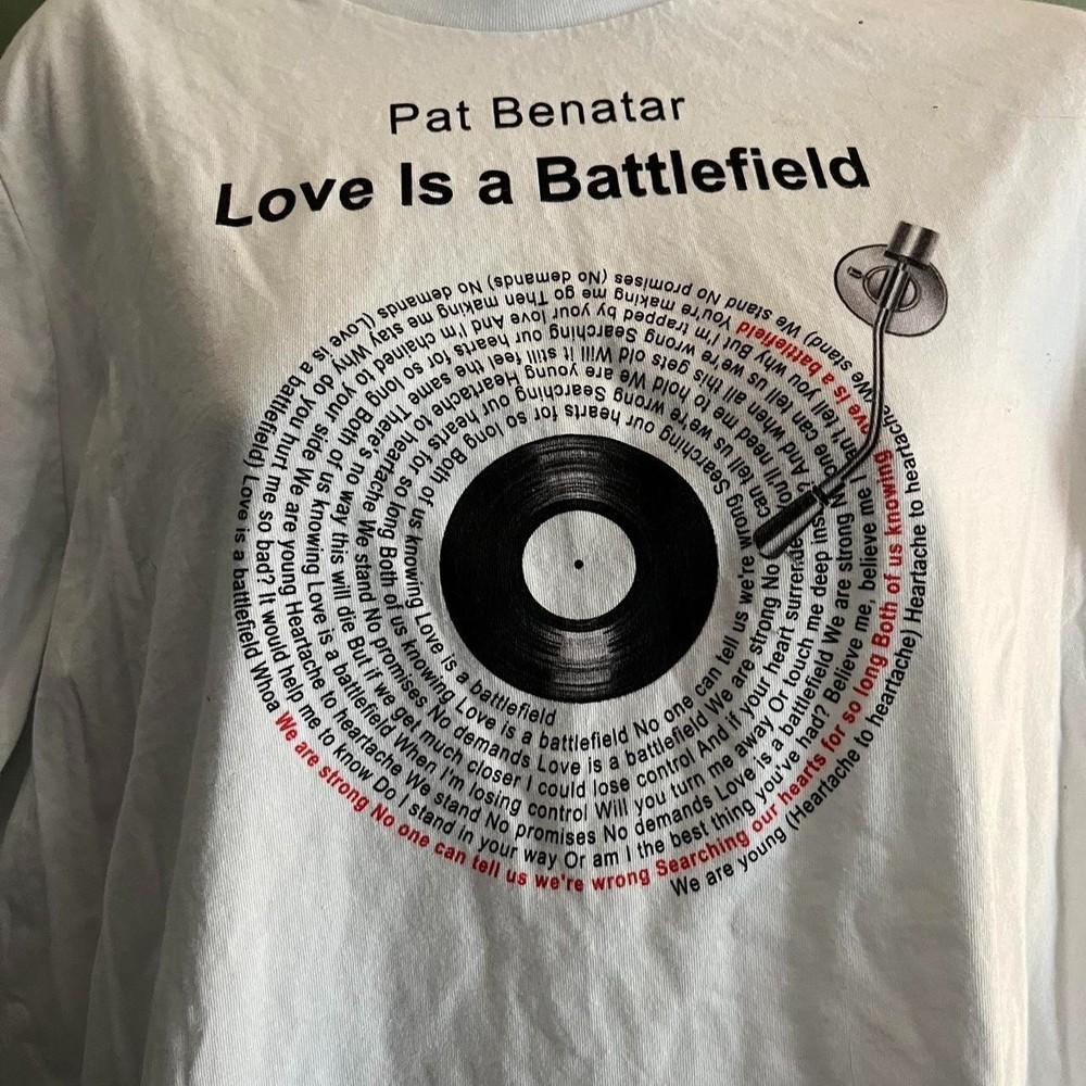 Vintage Pat Benatar Love Is A Battlefield Shirt Unisex Konzert S bis 5XL DO548 Unisex T-Shirt