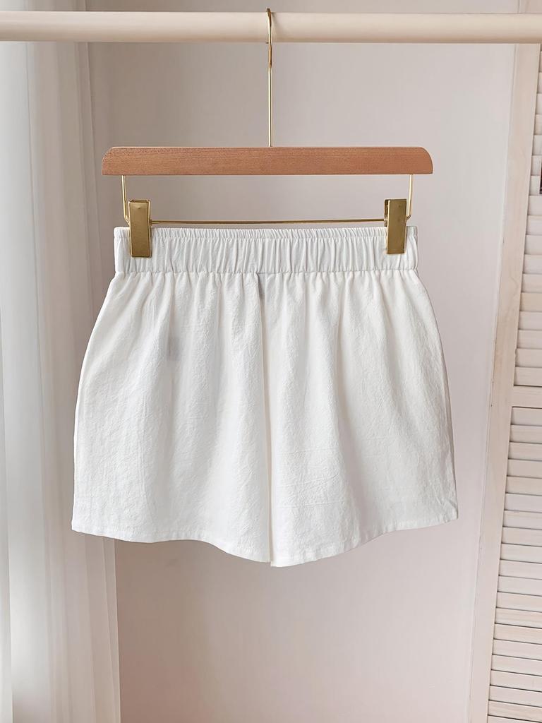 European Fashion Women's Solid Color Loose Casual Shorts (2026)
