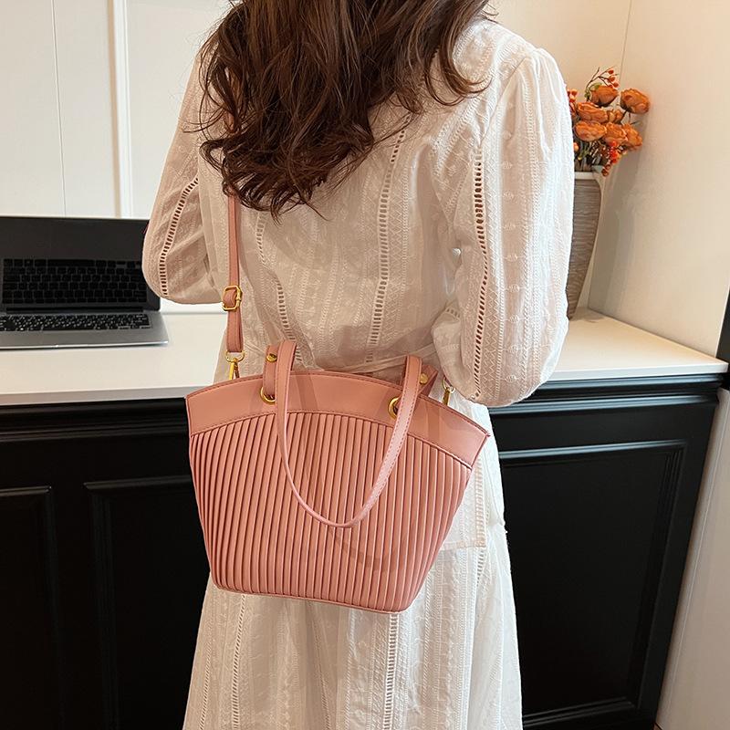 Дорожная сумка большой вместимости для женщин 2024 года — фото 7