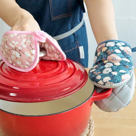 1 szt. Rękawica izolacyjna z pierścieniem do zawieszania, odporna na wysokie temperatury, klips do ręki w kształcie serca, podkładka izolacyjna do piekarni