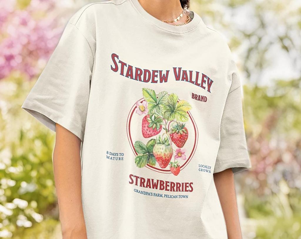 Stardew Valley Shirt Gamer Gift For Gaming Lover Shirt Strawberry Fruit Graphic Tee Pelican Town Cozy Gamer Tshirt Oversized T-Shirt Unisex
