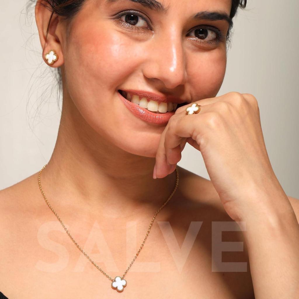 Tarnish Free Jewellery Locket for Girls Pendant | Aesthetic Accessories for Women Stylish Clover Necklace for Girls Chain