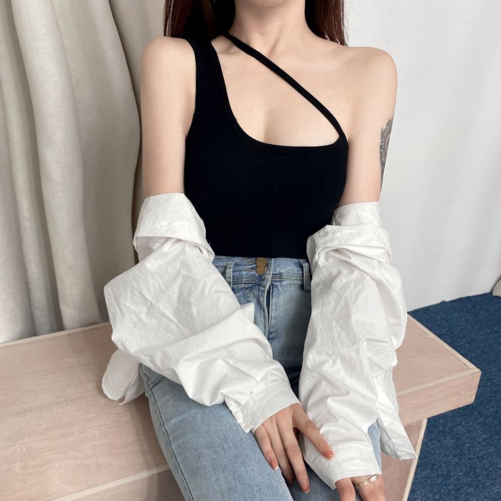 Woman Knitted Tank Top Women Strap Vest Sexy Female Knitting Crop Top
