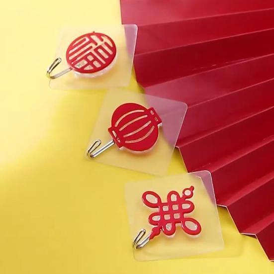 8Pcs Chinese Style Self-adhesive Hooks Drill-Free Installation Festive Decor Hooks Red Lanterns Chinese Knots Hooks for Spring Festival Home