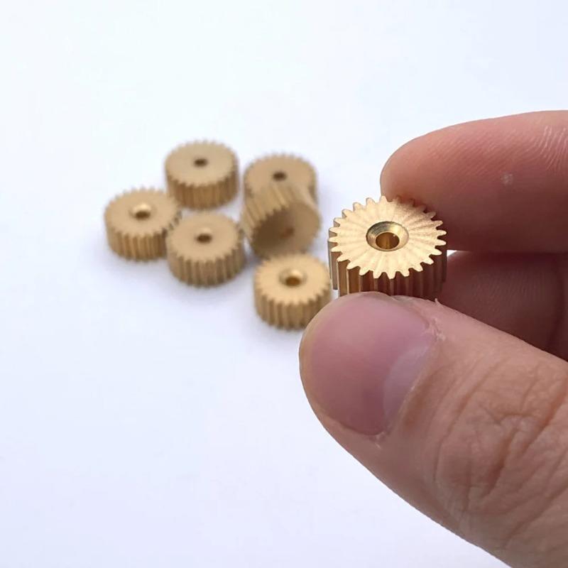 3pcs 0.5M Copper Spur Gear Set: 8T/10T/20T/24T, 1.95mm/3.95mm/2.51mm Bore Precision Brass Gears for DIY Models