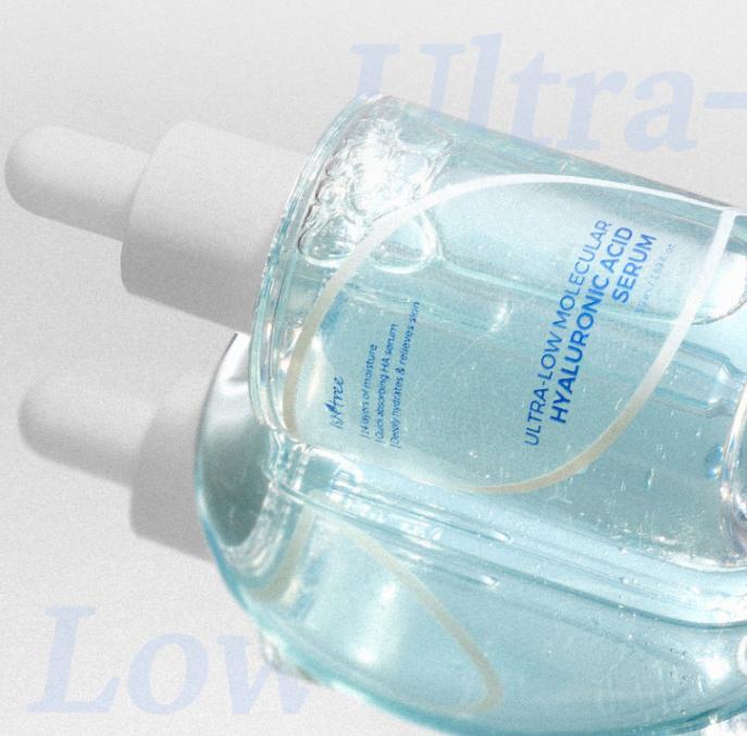 ISNTREE Hyaluronic Acid Water Essence 50ml – Deep Hydration Serum with Low Molecular Hyaluronic Acid