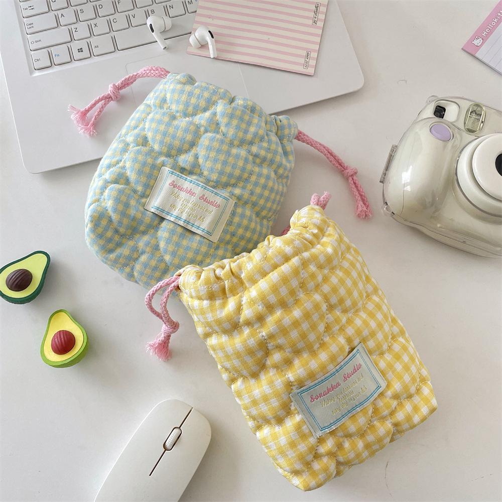 Soft Quilted Padded Camera Bag for Digital Polaroid: Small, Outdoor, Shockproof Storage