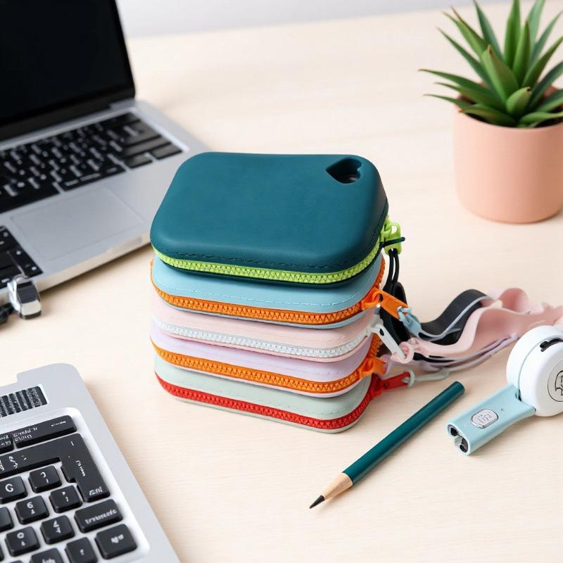 Portable Silicone Reusable Storage Bag Easy To Carry For Storing Makeup Stationery And Electronics