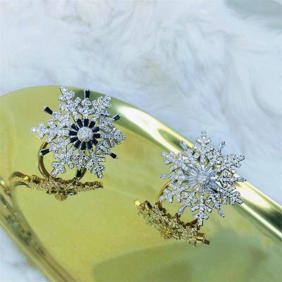 Damen Exquisiter High-End Schneeflockenring - Weihnachtliches Licht Luxusdesign