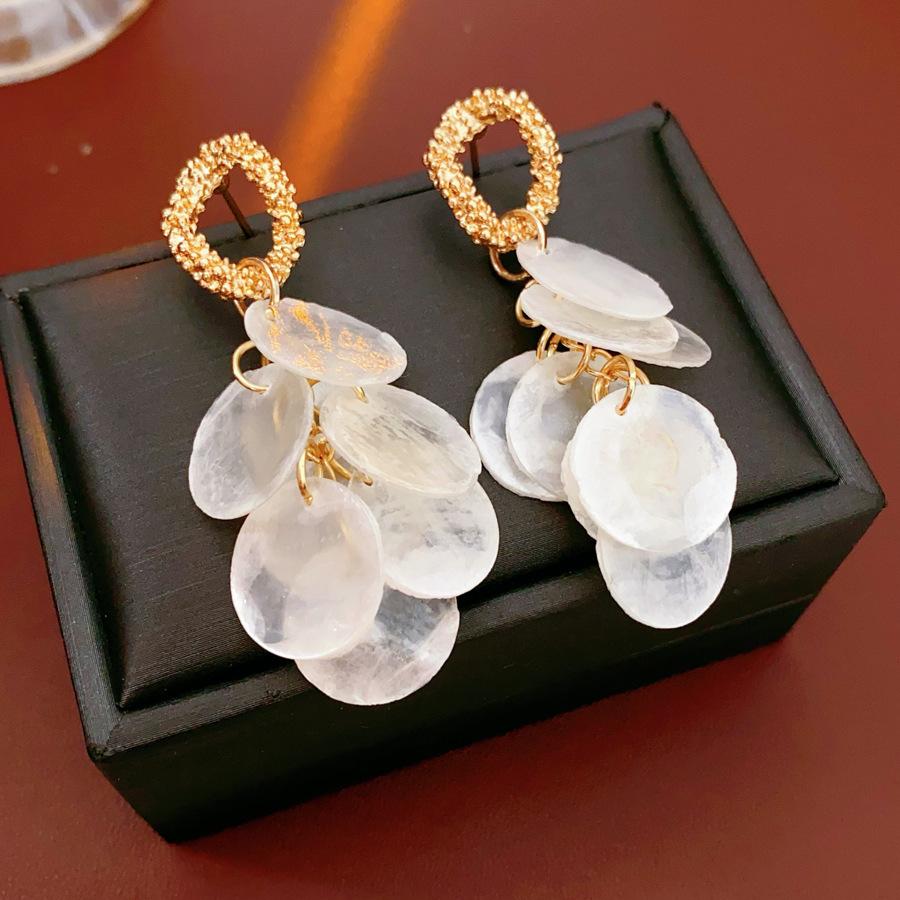 Luxuriöse Temperament Muschel Quasten Ohrringe Elegante Geometrische Hängende Tropfen Dangle Ohrringe Für Frauen Mädchen Mode Ohrschmuck