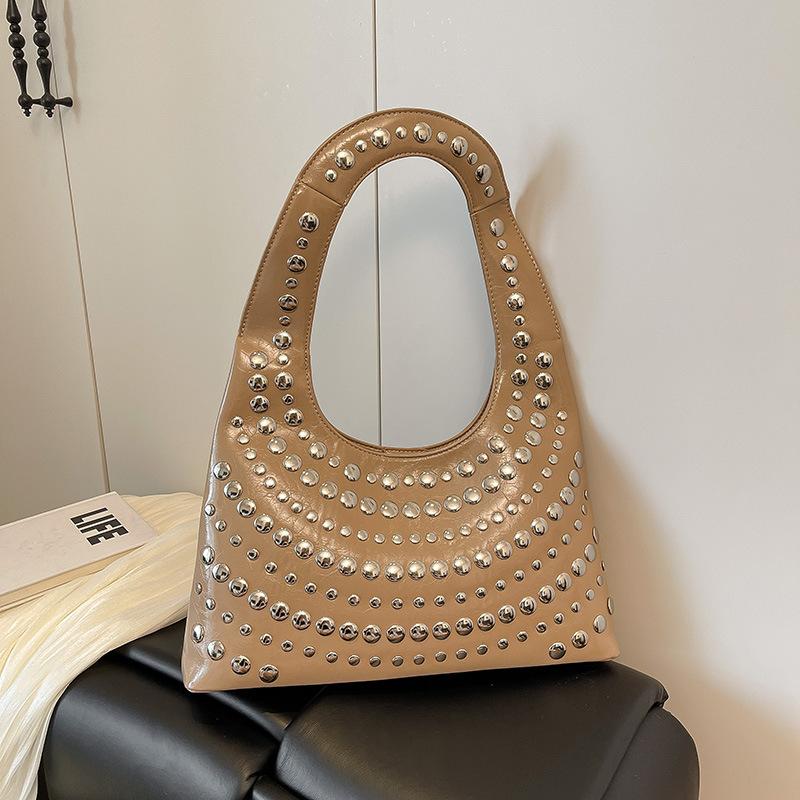 2025 European and American Rivet Handbag One Shoulder Niche Design Large Capacity Women's Armpit Bag Pure Vintage Women's Bag