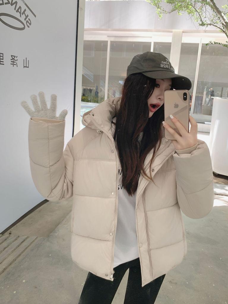Down cotton clothes 2025 winter new loose women look thin foreign style small people look tall warm short coat tide
