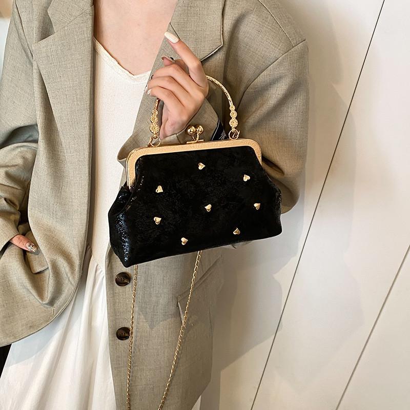 Stylish Casual Shell Bag For Summer Fashion With Trendy Colors And Soft Pu Material