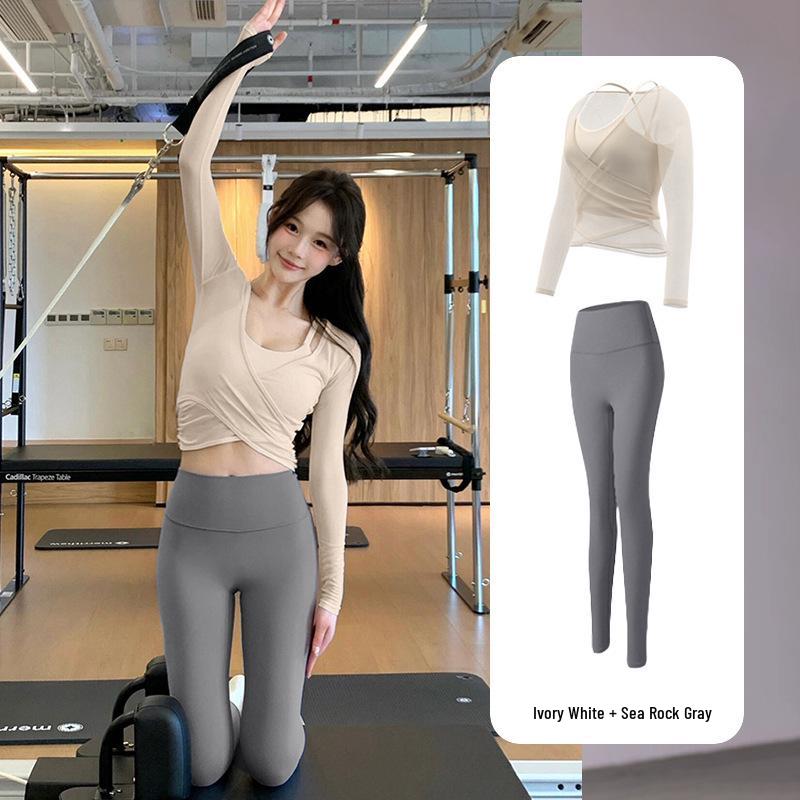 Women’s Waist-Cinching Pilates Set: Long-Sleeve Top, Slimming Design, Professional Yoga Wear