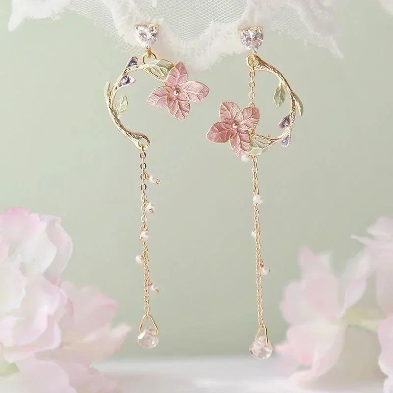 2025 New Korean Style Flower Asymmetrical Dangle Earrings For Women Shiny Rhinestone Long Tassel Cute Cat Earring Sweet Jewelry