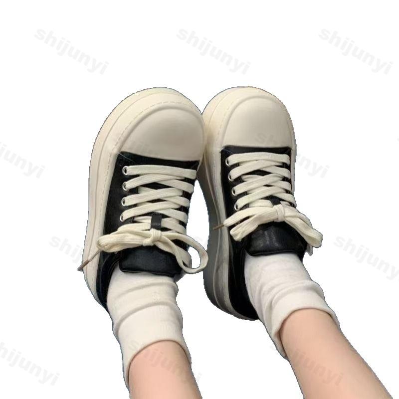 Fashion Platform White Shoes Women 2025 Autumn New Fashion Lace Up Height Increase Casual Shoes Comfortable Outdoor Non Slip Board Shoes