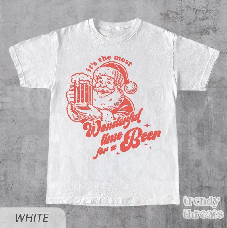 

Retro Santa Graphic Tee – Christmas Beer Shirt Funny Santa Claus Holiday T-Shir Unisex T-Shirt M