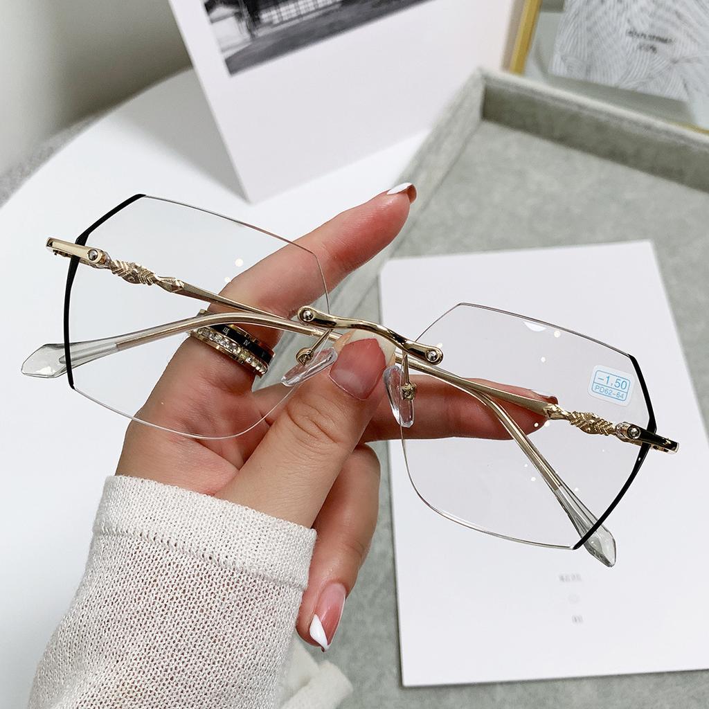 0 To -4.0 Anti Blue Light Glasses Photochromic Myopia Glasses Borderless Cutting Polygons Wholesale of Finished Glasses