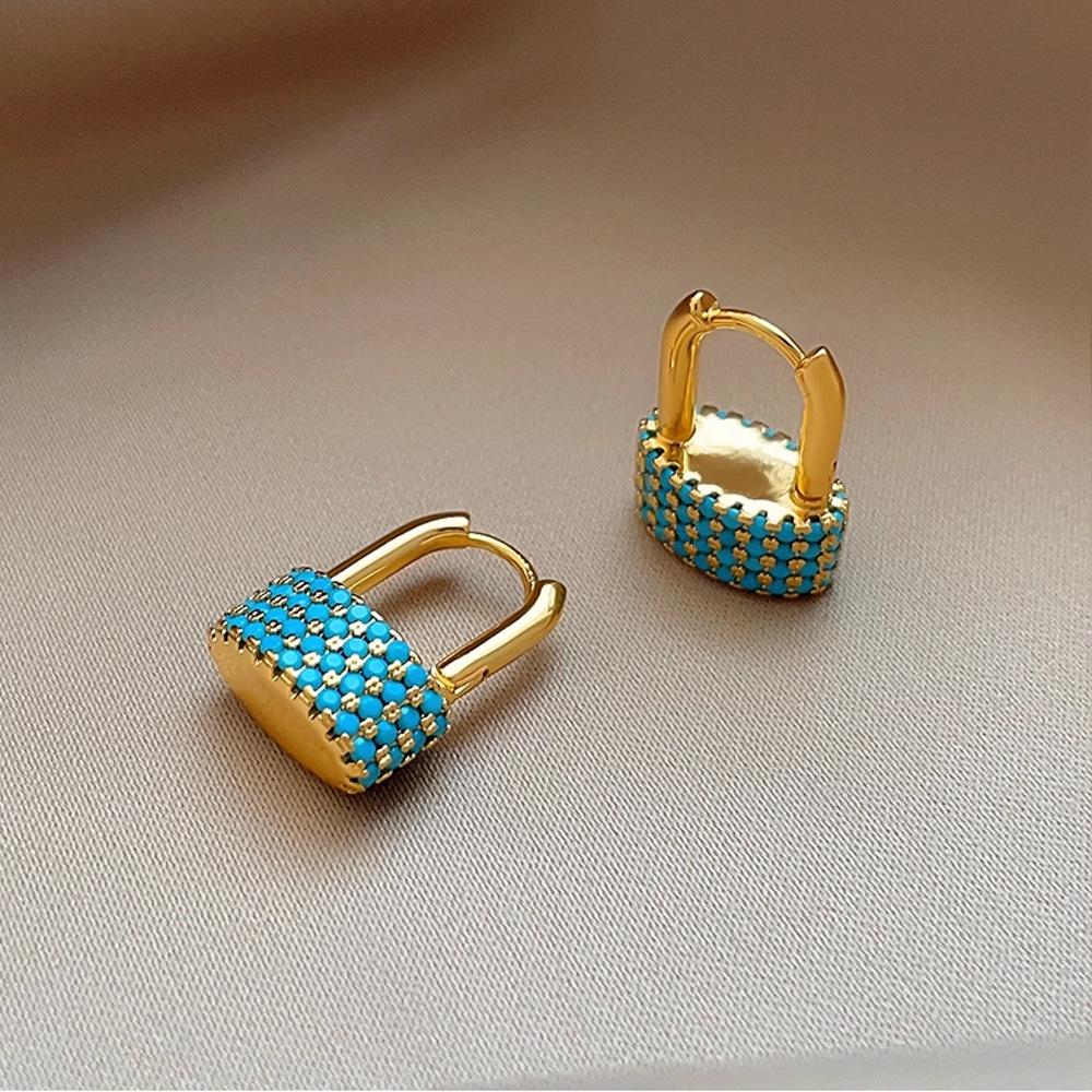 Raffinati Orecchini a Bottone Quadrifoglio Turchese e Cristallo - Elegante Design Geometrico di Alta Gamma per Donna