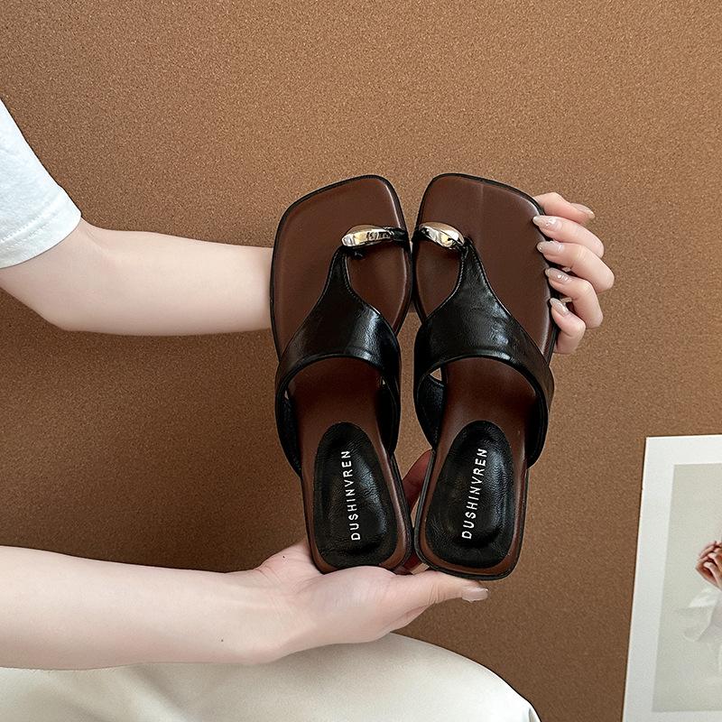 

Летние сабо на толстом каблуке с закрытым носком и танкеткой, крутые шлепанцы, женская верхняя одежда с юбкой, пляжные сандалии, высокая платформа, шлепанцы 35