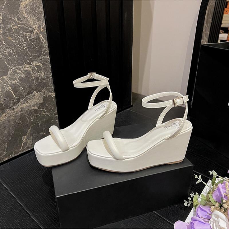 2025 Summer New Product Fashion Simple One Word Buckle High Heel Waterproof Platform Thick Bottom Slope Heel Sandals for Women