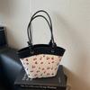 New Cherry Portable Oblique Span Bag Large Capacity Cute Versatile Premium Commuter Shoulder Bucket Bag