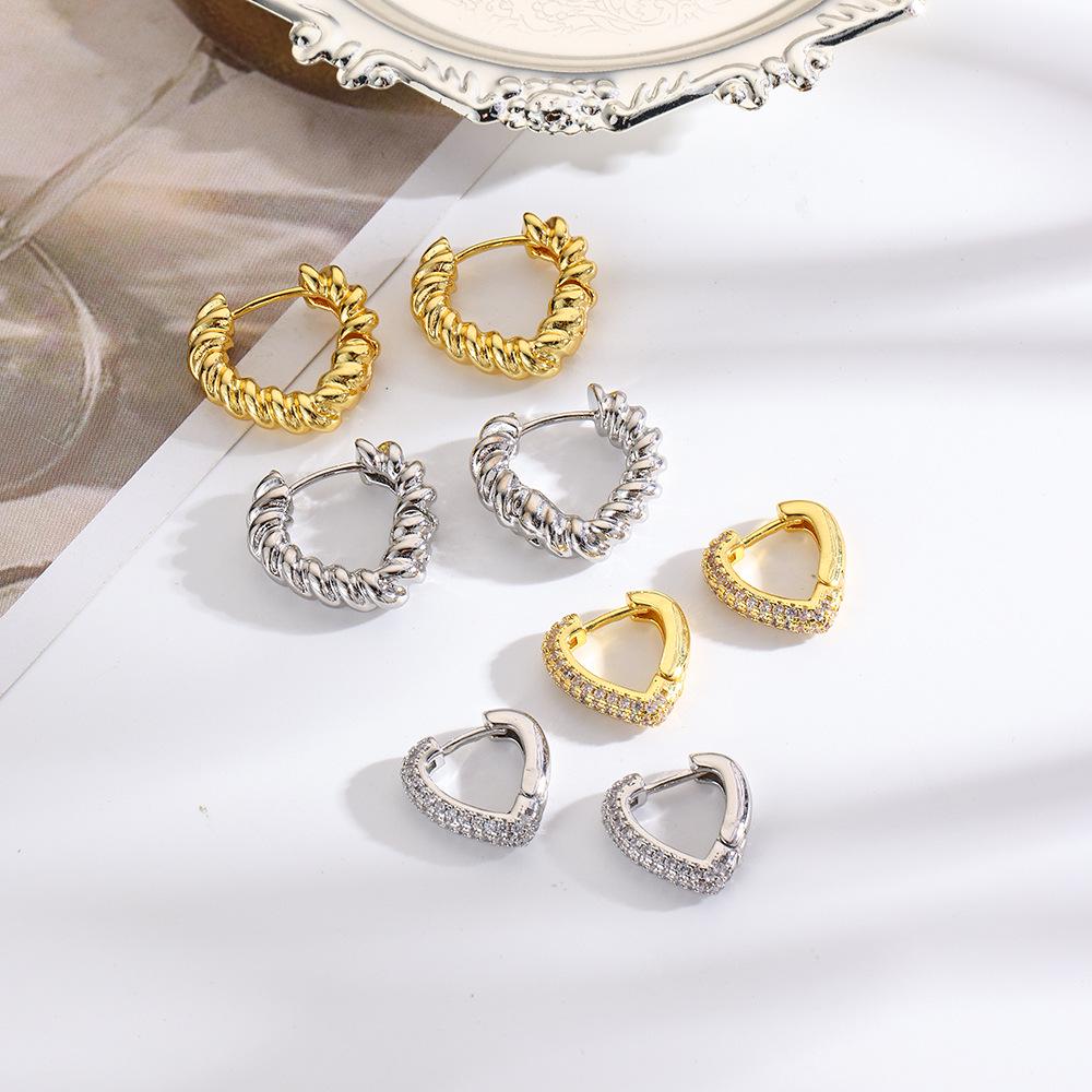 

Elegant Geometric Diamond V-Shaped & Heart Twist Women s Earrings