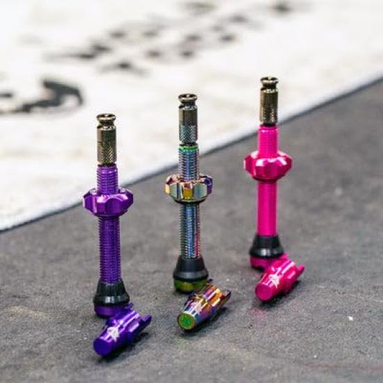 Wolf Tooth Tubeless Valve Stem Kit for Clik Valve 60mm Blue -