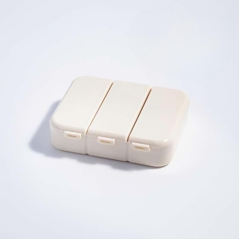 

Compact Portable Mini Three-compartment Covered Sealed Light-proof Compartmentalized Pill Storage Box