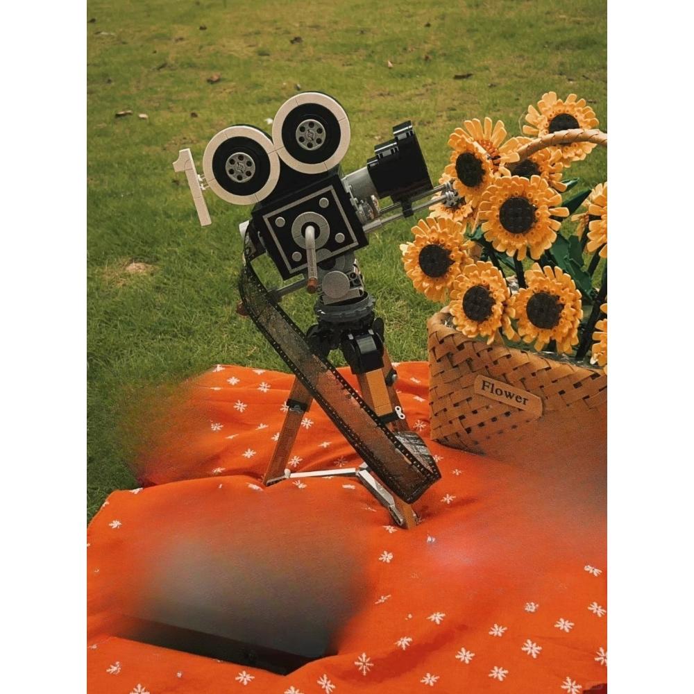 Tribute Camera Building Set 100th Anniversary Collectible Bricks Building Toys Gift for Kids Adult Fans Compatible With 43230
