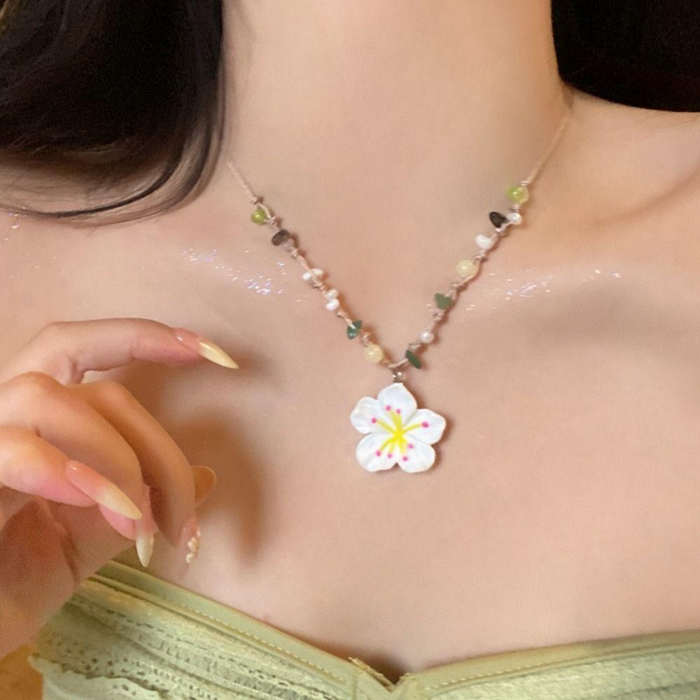 Pink Pearl Cherry Blossoms Pendant Necklace Colorful Beaded Green Leaf Flower Pendant Necklace Resin Pendant Clavicle Chain
