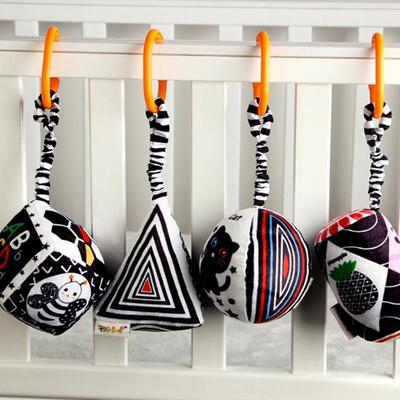 With Hook Geometric Rattle Sensory Black White Series Car Seat Toys Visual Development Car Musical Hanging Plush Training Toys