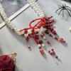 Gotický červený perlový náhrdelník Choker se skvrnami od krve Kreativní halloweenský náhrdelník s křížem a krví