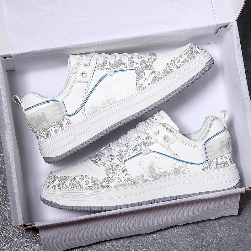 2023 Men's Breathable Korean Style Skate Sneakers - Trendy & Versatile for Casual Wear