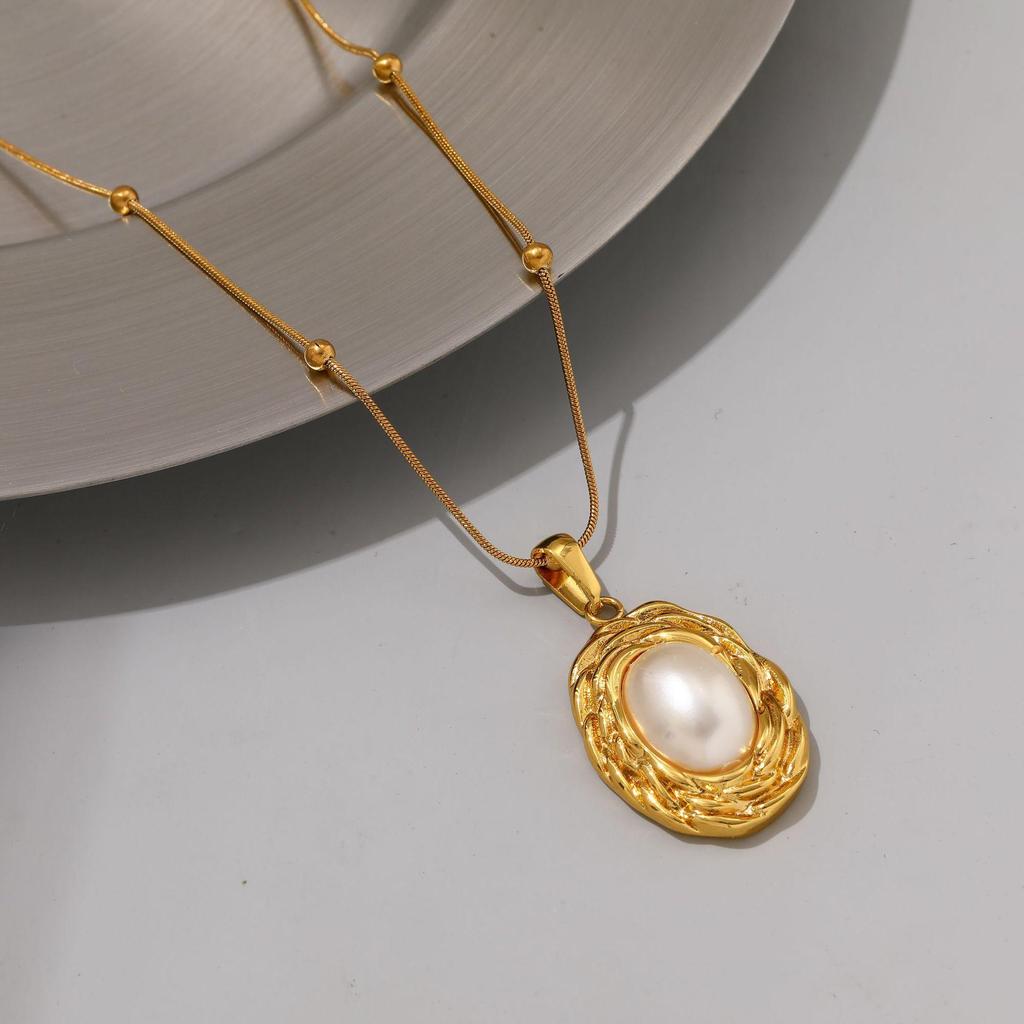Waterproof Titanium Steel Pearl Flower Pendant Necklace
