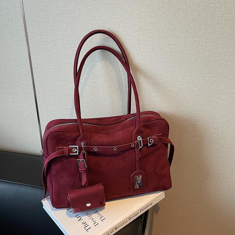 

Underarm bag light luxury niche high-end women s bag 2025 new trendy retro shoulder bag large capacity commuter bag бордовый