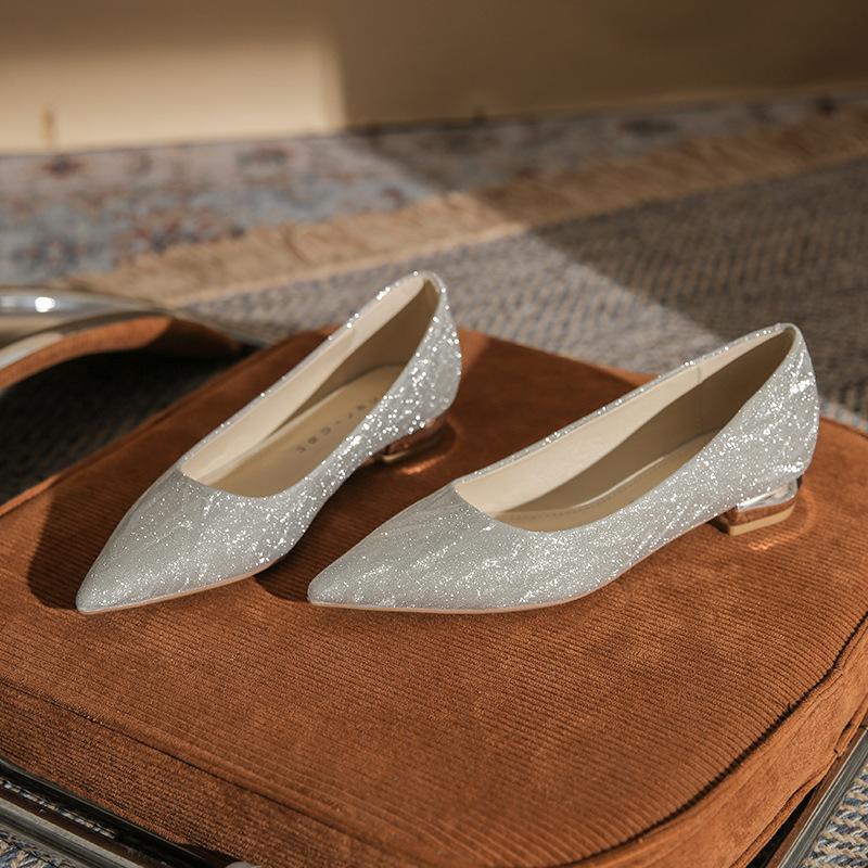2210 flat thick heel shoes women's 2025 new bridal crystal wedding shoes pointed bridesmaid shoes shallow mouth not tired feet single shoes