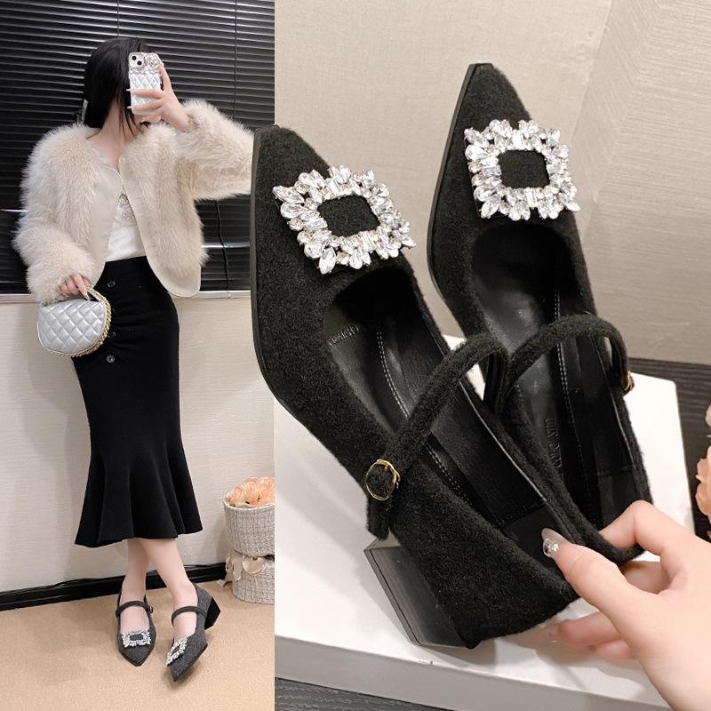 

French Xiaoxiangfeng thick heel square head rhinestone black single shoes women s shoes 2025 new spring and autumn suede evening shoes 39 чёрный