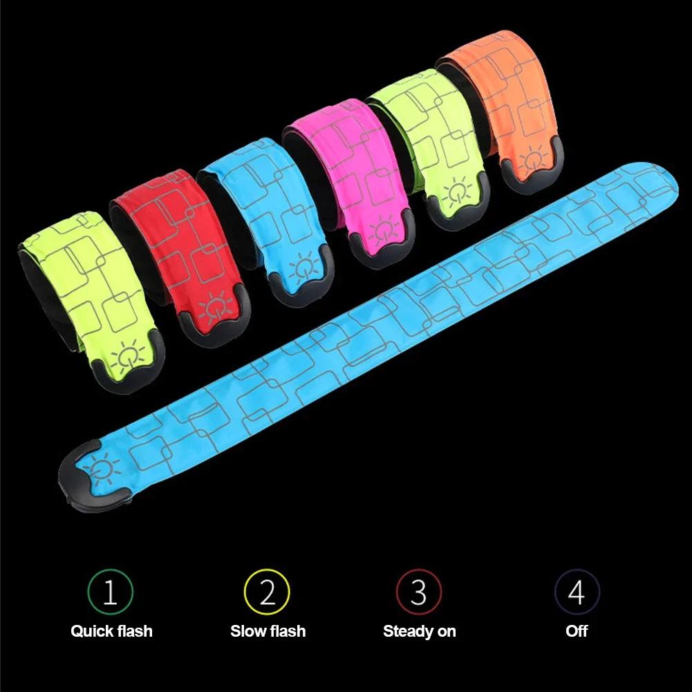 Wiederaufladbares LED-Schlagarmband Modern Hohe Helligkeit Leuchtendes Armband für Nachtlauf Outdoor-Sport Sicherheitsarmband Party