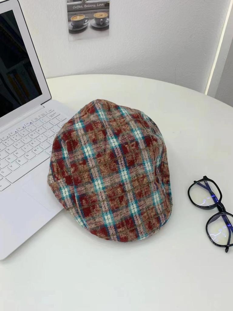 Retro Plaid Forward Hat Women's Autumn New Big Head Circumference Duckbill Hat Showing Face Small Beret Tide