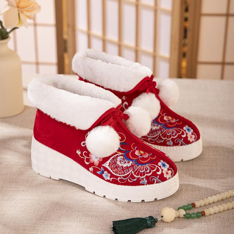 

Зимние теплые ботинки для женщин, нескользящие ботинки на толстой платформе с подкладкой из искусственного меха и вышивкой, удобные женские короткие ботинки для ходьбы с пушистым верхом 40