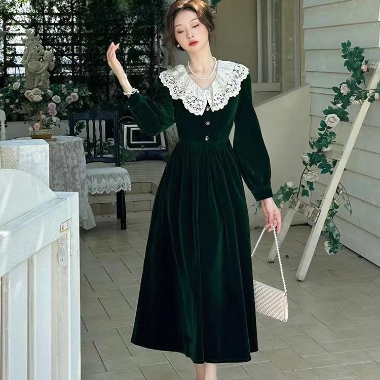 

Женское бархатное платье с кружевной отделкой - Французский ретро-стиль, чернильно-зеленый цвет, миди-длина для весны и осени XL
