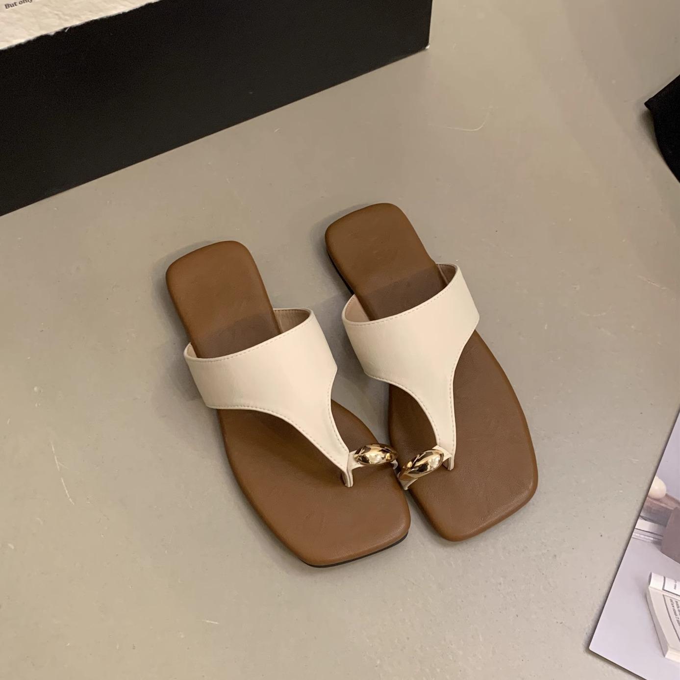 

Set of toe slippers for women to wear summer new soft flat sandals toe flip-flops holiday style seaside beach sandals 35 абрикосовий