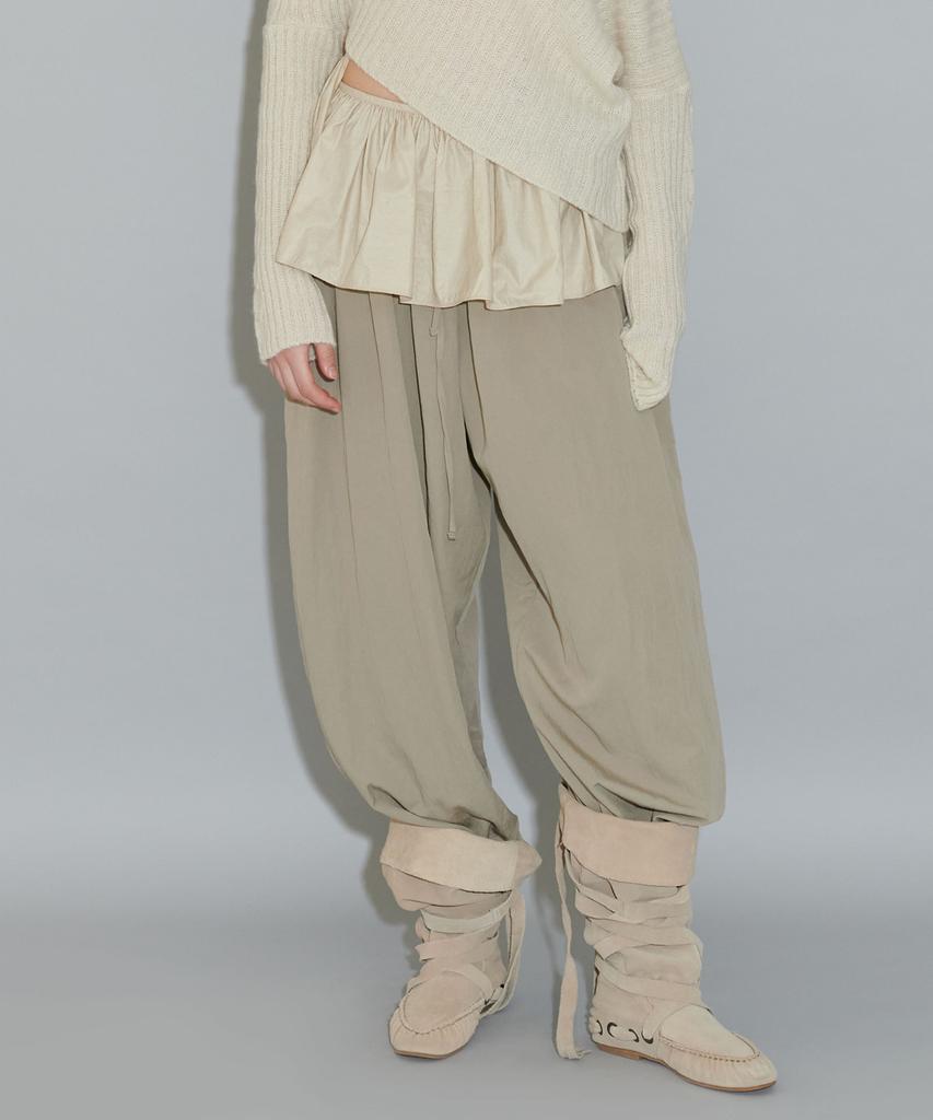 THEPORTA Back Button Balloon Pants, Beige