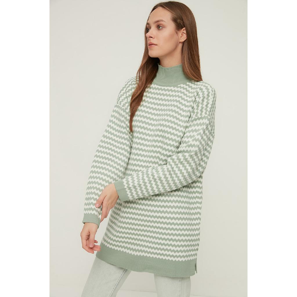 Fliederfarbener Rollkragenpullover mit Streifen Strickware Tctaw22ak0185